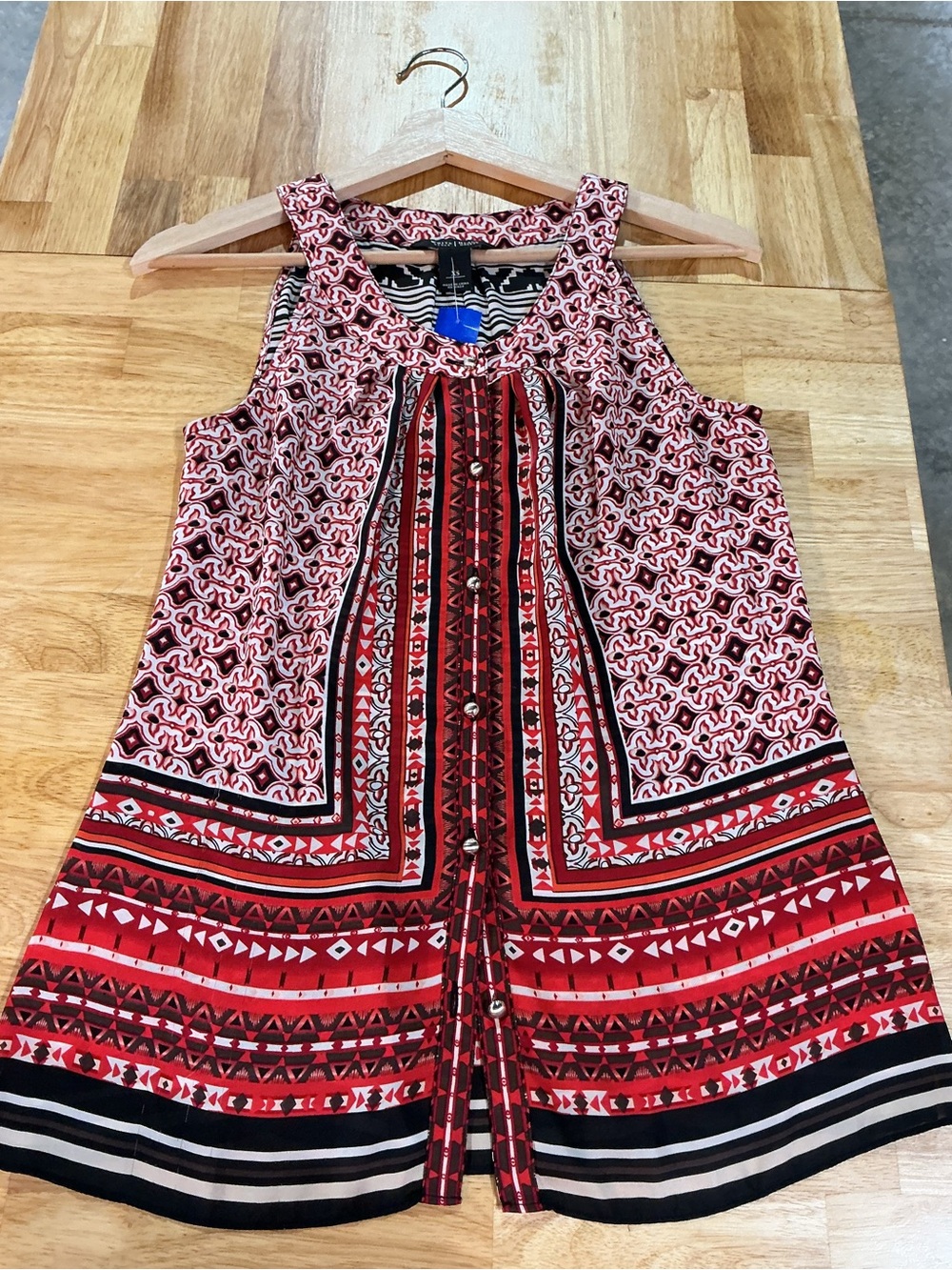 White House Black Market XS Sleeveless Geometric Print Tunic Top Red Black
